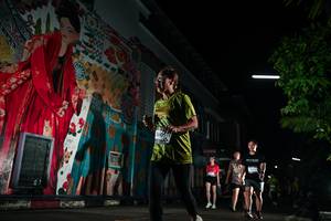 BIB: 360
                            <button type="button" onclick="openModal(26267015)" class="btn btn-primary btn-sm float-right btn-popup" data-toggle="modal" data-target=".modal-high-quality">
                        <i class="fas fa-shopping-cart"></i> Add to Cart
                    </button>
                                            <button type="button" onclick="isThisMe(26267015, true)" class="btn btn-success btn-sm float-right btn-popup btn-isme hidden" data-toggle="tooltip" data-placement="bottom" title="นี่คือรูปของคุณใช่ไหม คลิกที่นี่เพื่อเอาเข้าอัลบั้ม">
                        <i class="fas fa-plus"></i> Add to album
                    </button>
                    <button type="button" onclick="isThisMe(26267015, false)" class="btn btn-warning btn-sm float-right btn-popup btn-isnotme hidden">
                        <i class="fas fa-ban"></i> Remove from album
                    </button>