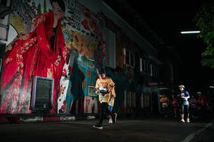 BIB: 
                            <button type="button" onclick="openModal(26278333)" class="btn btn-primary btn-sm float-right btn-popup" data-toggle="modal" data-target=".modal-high-quality">
                        <i class="fas fa-shopping-cart"></i> Add to Cart
                    </button>
                                            <button type="button" onclick="isThisMe(26278333, true)" class="btn btn-success btn-sm float-right btn-popup btn-isme hidden" data-toggle="tooltip" data-placement="bottom" title="นี่คือรูปของคุณใช่ไหม คลิกที่นี่เพื่อเอาเข้าอัลบั้ม">
                        <i class="fas fa-plus"></i> Add to album
                    </button>
                    <button type="button" onclick="isThisMe(26278333, false)" class="btn btn-warning btn-sm float-right btn-popup btn-isnotme hidden">
                        <i class="fas fa-ban"></i> Remove from album
                    </button>