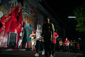 BIB: 
                            <button type="button" onclick="openModal(26266547)" class="btn btn-primary btn-sm float-right btn-popup" data-toggle="modal" data-target=".modal-high-quality">
                        <i class="fas fa-shopping-cart"></i> Add to Cart
                    </button>
                                            <button type="button" onclick="isThisMe(26266547, true)" class="btn btn-success btn-sm float-right btn-popup btn-isme hidden" data-toggle="tooltip" data-placement="bottom" title="นี่คือรูปของคุณใช่ไหม คลิกที่นี่เพื่อเอาเข้าอัลบั้ม">
                        <i class="fas fa-plus"></i> Add to album
                    </button>
                    <button type="button" onclick="isThisMe(26266547, false)" class="btn btn-warning btn-sm float-right btn-popup btn-isnotme hidden">
                        <i class="fas fa-ban"></i> Remove from album
                    </button>