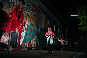 BIB: 
                            <button type="button" onclick="openModal(26278451)" class="btn btn-primary btn-sm float-right btn-popup" data-toggle="modal" data-target=".modal-high-quality">
                        <i class="fas fa-shopping-cart"></i> Add to Cart
                    </button>
                                            <button type="button" onclick="isThisMe(26278451, true)" class="btn btn-success btn-sm float-right btn-popup btn-isme hidden" data-toggle="tooltip" data-placement="bottom" title="นี่คือรูปของคุณใช่ไหม คลิกที่นี่เพื่อเอาเข้าอัลบั้ม">
                        <i class="fas fa-plus"></i> Add to album
                    </button>
                    <button type="button" onclick="isThisMe(26278451, false)" class="btn btn-warning btn-sm float-right btn-popup btn-isnotme hidden">
                        <i class="fas fa-ban"></i> Remove from album
                    </button>