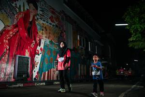 BIB: 4236, 301
                            <button type="button" onclick="openModal(26281646)" class="btn btn-primary btn-sm float-right btn-popup" data-toggle="modal" data-target=".modal-high-quality">
                        <i class="fas fa-shopping-cart"></i> Add to Cart
                    </button>
                                            <button type="button" onclick="isThisMe(26281646, true)" class="btn btn-success btn-sm float-right btn-popup btn-isme hidden" data-toggle="tooltip" data-placement="bottom" title="นี่คือรูปของคุณใช่ไหม คลิกที่นี่เพื่อเอาเข้าอัลบั้ม">
                        <i class="fas fa-plus"></i> Add to album
                    </button>
                    <button type="button" onclick="isThisMe(26281646, false)" class="btn btn-warning btn-sm float-right btn-popup btn-isnotme hidden">
                        <i class="fas fa-ban"></i> Remove from album
                    </button>