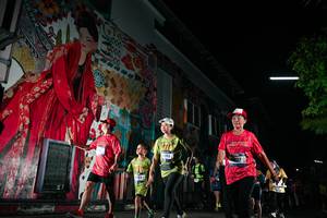 BIB: 595
                            <button type="button" onclick="openModal(26266945)" class="btn btn-primary btn-sm float-right btn-popup" data-toggle="modal" data-target=".modal-high-quality">
                        <i class="fas fa-shopping-cart"></i> Add to Cart
                    </button>
                                            <button type="button" onclick="isThisMe(26266945, true)" class="btn btn-success btn-sm float-right btn-popup btn-isme hidden" data-toggle="tooltip" data-placement="bottom" title="นี่คือรูปของคุณใช่ไหม คลิกที่นี่เพื่อเอาเข้าอัลบั้ม">
                        <i class="fas fa-plus"></i> Add to album
                    </button>
                    <button type="button" onclick="isThisMe(26266945, false)" class="btn btn-warning btn-sm float-right btn-popup btn-isnotme hidden">
                        <i class="fas fa-ban"></i> Remove from album
                    </button>