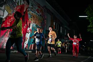 BIB: 901
                            <button type="button" onclick="openModal(26266716)" class="btn btn-primary btn-sm float-right btn-popup" data-toggle="modal" data-target=".modal-high-quality">
                        <i class="fas fa-shopping-cart"></i> Add to Cart
                    </button>
                                            <button type="button" onclick="isThisMe(26266716, true)" class="btn btn-success btn-sm float-right btn-popup btn-isme hidden" data-toggle="tooltip" data-placement="bottom" title="นี่คือรูปของคุณใช่ไหม คลิกที่นี่เพื่อเอาเข้าอัลบั้ม">
                        <i class="fas fa-plus"></i> Add to album
                    </button>
                    <button type="button" onclick="isThisMe(26266716, false)" class="btn btn-warning btn-sm float-right btn-popup btn-isnotme hidden">
                        <i class="fas fa-ban"></i> Remove from album
                    </button>