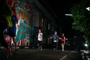 BIB: 
                            <button type="button" onclick="openModal(26275558)" class="btn btn-primary btn-sm float-right btn-popup" data-toggle="modal" data-target=".modal-high-quality">
                        <i class="fas fa-shopping-cart"></i> Add to Cart
                    </button>
                                            <button type="button" onclick="isThisMe(26275558, true)" class="btn btn-success btn-sm float-right btn-popup btn-isme hidden" data-toggle="tooltip" data-placement="bottom" title="นี่คือรูปของคุณใช่ไหม คลิกที่นี่เพื่อเอาเข้าอัลบั้ม">
                        <i class="fas fa-plus"></i> Add to album
                    </button>
                    <button type="button" onclick="isThisMe(26275558, false)" class="btn btn-warning btn-sm float-right btn-popup btn-isnotme hidden">
                        <i class="fas fa-ban"></i> Remove from album
                    </button>