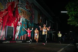 BIB: 
                            <button type="button" onclick="openModal(26275569)" class="btn btn-primary btn-sm float-right btn-popup" data-toggle="modal" data-target=".modal-high-quality">
                        <i class="fas fa-shopping-cart"></i> Add to Cart
                    </button>
                                            <button type="button" onclick="isThisMe(26275569, true)" class="btn btn-success btn-sm float-right btn-popup btn-isme hidden" data-toggle="tooltip" data-placement="bottom" title="นี่คือรูปของคุณใช่ไหม คลิกที่นี่เพื่อเอาเข้าอัลบั้ม">
                        <i class="fas fa-plus"></i> Add to album
                    </button>
                    <button type="button" onclick="isThisMe(26275569, false)" class="btn btn-warning btn-sm float-right btn-popup btn-isnotme hidden">
                        <i class="fas fa-ban"></i> Remove from album
                    </button>