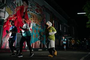 BIB: 
                            <button type="button" onclick="openModal(26267313)" class="btn btn-primary btn-sm float-right btn-popup" data-toggle="modal" data-target=".modal-high-quality">
                        <i class="fas fa-shopping-cart"></i> Add to Cart
                    </button>
                                            <button type="button" onclick="isThisMe(26267313, true)" class="btn btn-success btn-sm float-right btn-popup btn-isme hidden" data-toggle="tooltip" data-placement="bottom" title="นี่คือรูปของคุณใช่ไหม คลิกที่นี่เพื่อเอาเข้าอัลบั้ม">
                        <i class="fas fa-plus"></i> Add to album
                    </button>
                    <button type="button" onclick="isThisMe(26267313, false)" class="btn btn-warning btn-sm float-right btn-popup btn-isnotme hidden">
                        <i class="fas fa-ban"></i> Remove from album
                    </button>