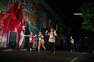 BIB: 
                            <button type="button" onclick="openModal(26275571)" class="btn btn-primary btn-sm float-right btn-popup" data-toggle="modal" data-target=".modal-high-quality">
                        <i class="fas fa-shopping-cart"></i> Add to Cart
                    </button>
                                            <button type="button" onclick="isThisMe(26275571, true)" class="btn btn-success btn-sm float-right btn-popup btn-isme hidden" data-toggle="tooltip" data-placement="bottom" title="นี่คือรูปของคุณใช่ไหม คลิกที่นี่เพื่อเอาเข้าอัลบั้ม">
                        <i class="fas fa-plus"></i> Add to album
                    </button>
                    <button type="button" onclick="isThisMe(26275571, false)" class="btn btn-warning btn-sm float-right btn-popup btn-isnotme hidden">
                        <i class="fas fa-ban"></i> Remove from album
                    </button>