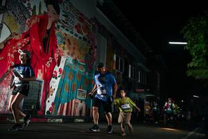 BIB: 4781
                            <button type="button" onclick="openModal(26266760)" class="btn btn-primary btn-sm float-right btn-popup" data-toggle="modal" data-target=".modal-high-quality">
                        <i class="fas fa-shopping-cart"></i> Add to Cart
                    </button>
                                            <button type="button" onclick="isThisMe(26266760, true)" class="btn btn-success btn-sm float-right btn-popup btn-isme hidden" data-toggle="tooltip" data-placement="bottom" title="นี่คือรูปของคุณใช่ไหม คลิกที่นี่เพื่อเอาเข้าอัลบั้ม">
                        <i class="fas fa-plus"></i> Add to album
                    </button>
                    <button type="button" onclick="isThisMe(26266760, false)" class="btn btn-warning btn-sm float-right btn-popup btn-isnotme hidden">
                        <i class="fas fa-ban"></i> Remove from album
                    </button>