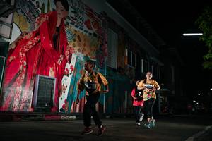 BIB: 
                            <button type="button" onclick="openModal(26267219)" class="btn btn-primary btn-sm float-right btn-popup" data-toggle="modal" data-target=".modal-high-quality">
                        <i class="fas fa-shopping-cart"></i> Add to Cart
                    </button>
                                            <button type="button" onclick="isThisMe(26267219, true)" class="btn btn-success btn-sm float-right btn-popup btn-isme hidden" data-toggle="tooltip" data-placement="bottom" title="นี่คือรูปของคุณใช่ไหม คลิกที่นี่เพื่อเอาเข้าอัลบั้ม">
                        <i class="fas fa-plus"></i> Add to album
                    </button>
                    <button type="button" onclick="isThisMe(26267219, false)" class="btn btn-warning btn-sm float-right btn-popup btn-isnotme hidden">
                        <i class="fas fa-ban"></i> Remove from album
                    </button>