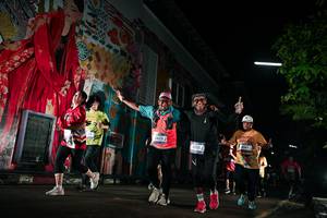 BIB: 77777, 1125
                            <button type="button" onclick="openModal(26266534)" class="btn btn-primary btn-sm float-right btn-popup" data-toggle="modal" data-target=".modal-high-quality">
                        <i class="fas fa-shopping-cart"></i> Add to Cart
                    </button>
                                            <button type="button" onclick="isThisMe(26266534, true)" class="btn btn-success btn-sm float-right btn-popup btn-isme hidden" data-toggle="tooltip" data-placement="bottom" title="นี่คือรูปของคุณใช่ไหม คลิกที่นี่เพื่อเอาเข้าอัลบั้ม">
                        <i class="fas fa-plus"></i> Add to album
                    </button>
                    <button type="button" onclick="isThisMe(26266534, false)" class="btn btn-warning btn-sm float-right btn-popup btn-isnotme hidden">
                        <i class="fas fa-ban"></i> Remove from album
                    </button>