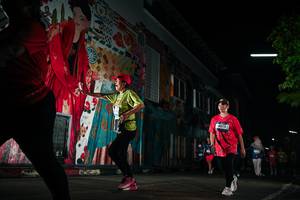 BIB: 40132
                            <button type="button" onclick="openModal(26267032)" class="btn btn-primary btn-sm float-right btn-popup" data-toggle="modal" data-target=".modal-high-quality">
                        <i class="fas fa-shopping-cart"></i> Add to Cart
                    </button>
                                            <button type="button" onclick="isThisMe(26267032, true)" class="btn btn-success btn-sm float-right btn-popup btn-isme hidden" data-toggle="tooltip" data-placement="bottom" title="นี่คือรูปของคุณใช่ไหม คลิกที่นี่เพื่อเอาเข้าอัลบั้ม">
                        <i class="fas fa-plus"></i> Add to album
                    </button>
                    <button type="button" onclick="isThisMe(26267032, false)" class="btn btn-warning btn-sm float-right btn-popup btn-isnotme hidden">
                        <i class="fas fa-ban"></i> Remove from album
                    </button>