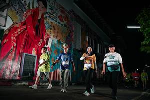 BIB: 3197, 32712, 1992
                            <button type="button" onclick="openModal(26266736)" class="btn btn-primary btn-sm float-right btn-popup" data-toggle="modal" data-target=".modal-high-quality">
                        <i class="fas fa-shopping-cart"></i> Add to Cart
                    </button>
                                            <button type="button" onclick="isThisMe(26266736, true)" class="btn btn-success btn-sm float-right btn-popup btn-isme hidden" data-toggle="tooltip" data-placement="bottom" title="นี่คือรูปของคุณใช่ไหม คลิกที่นี่เพื่อเอาเข้าอัลบั้ม">
                        <i class="fas fa-plus"></i> Add to album
                    </button>
                    <button type="button" onclick="isThisMe(26266736, false)" class="btn btn-warning btn-sm float-right btn-popup btn-isnotme hidden">
                        <i class="fas fa-ban"></i> Remove from album
                    </button>