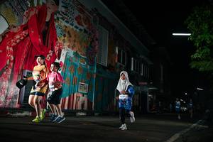 BIB: 
                            <button type="button" onclick="openModal(26278358)" class="btn btn-primary btn-sm float-right btn-popup" data-toggle="modal" data-target=".modal-high-quality">
                        <i class="fas fa-shopping-cart"></i> Add to Cart
                    </button>
                                            <button type="button" onclick="isThisMe(26278358, true)" class="btn btn-success btn-sm float-right btn-popup btn-isme hidden" data-toggle="tooltip" data-placement="bottom" title="นี่คือรูปของคุณใช่ไหม คลิกที่นี่เพื่อเอาเข้าอัลบั้ม">
                        <i class="fas fa-plus"></i> Add to album
                    </button>
                    <button type="button" onclick="isThisMe(26278358, false)" class="btn btn-warning btn-sm float-right btn-popup btn-isnotme hidden">
                        <i class="fas fa-ban"></i> Remove from album
                    </button>