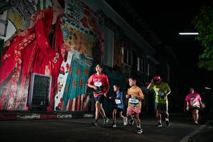 BIB: 104, 4686
                            <button type="button" onclick="openModal(26267468)" class="btn btn-primary btn-sm float-right btn-popup" data-toggle="modal" data-target=".modal-high-quality">
                        <i class="fas fa-shopping-cart"></i> Add to Cart
                    </button>
                                            <button type="button" onclick="isThisMe(26267468, true)" class="btn btn-success btn-sm float-right btn-popup btn-isme hidden" data-toggle="tooltip" data-placement="bottom" title="นี่คือรูปของคุณใช่ไหม คลิกที่นี่เพื่อเอาเข้าอัลบั้ม">
                        <i class="fas fa-plus"></i> Add to album
                    </button>
                    <button type="button" onclick="isThisMe(26267468, false)" class="btn btn-warning btn-sm float-right btn-popup btn-isnotme hidden">
                        <i class="fas fa-ban"></i> Remove from album
                    </button>