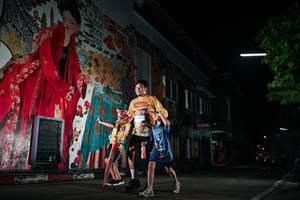 BIB: 
                            <button type="button" onclick="openModal(26281641)" class="btn btn-primary btn-sm float-right btn-popup" data-toggle="modal" data-target=".modal-high-quality">
                        <i class="fas fa-shopping-cart"></i> Add to Cart
                    </button>
                                            <button type="button" onclick="isThisMe(26281641, true)" class="btn btn-success btn-sm float-right btn-popup btn-isme hidden" data-toggle="tooltip" data-placement="bottom" title="นี่คือรูปของคุณใช่ไหม คลิกที่นี่เพื่อเอาเข้าอัลบั้ม">
                        <i class="fas fa-plus"></i> Add to album
                    </button>
                    <button type="button" onclick="isThisMe(26281641, false)" class="btn btn-warning btn-sm float-right btn-popup btn-isnotme hidden">
                        <i class="fas fa-ban"></i> Remove from album
                    </button>