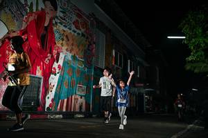 BIB: 
                            <button type="button" onclick="openModal(26278460)" class="btn btn-primary btn-sm float-right btn-popup" data-toggle="modal" data-target=".modal-high-quality">
                        <i class="fas fa-shopping-cart"></i> Add to Cart
                    </button>
                                            <button type="button" onclick="isThisMe(26278460, true)" class="btn btn-success btn-sm float-right btn-popup btn-isme hidden" data-toggle="tooltip" data-placement="bottom" title="นี่คือรูปของคุณใช่ไหม คลิกที่นี่เพื่อเอาเข้าอัลบั้ม">
                        <i class="fas fa-plus"></i> Add to album
                    </button>
                    <button type="button" onclick="isThisMe(26278460, false)" class="btn btn-warning btn-sm float-right btn-popup btn-isnotme hidden">
                        <i class="fas fa-ban"></i> Remove from album
                    </button>