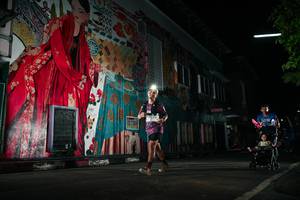 BIB: 
                            <button type="button" onclick="openModal(26267901)" class="btn btn-primary btn-sm float-right btn-popup" data-toggle="modal" data-target=".modal-high-quality">
                        <i class="fas fa-shopping-cart"></i> Add to Cart
                    </button>
                                            <button type="button" onclick="isThisMe(26267901, true)" class="btn btn-success btn-sm float-right btn-popup btn-isme hidden" data-toggle="tooltip" data-placement="bottom" title="นี่คือรูปของคุณใช่ไหม คลิกที่นี่เพื่อเอาเข้าอัลบั้ม">
                        <i class="fas fa-plus"></i> Add to album
                    </button>
                    <button type="button" onclick="isThisMe(26267901, false)" class="btn btn-warning btn-sm float-right btn-popup btn-isnotme hidden">
                        <i class="fas fa-ban"></i> Remove from album
                    </button>