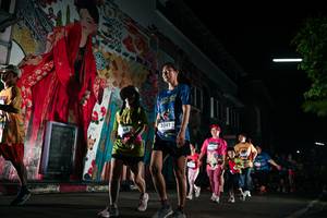 BIB: 3341
                            <button type="button" onclick="openModal(26267042)" class="btn btn-primary btn-sm float-right btn-popup" data-toggle="modal" data-target=".modal-high-quality">
                        <i class="fas fa-shopping-cart"></i> Add to Cart
                    </button>
                                            <button type="button" onclick="isThisMe(26267042, true)" class="btn btn-success btn-sm float-right btn-popup btn-isme hidden" data-toggle="tooltip" data-placement="bottom" title="นี่คือรูปของคุณใช่ไหม คลิกที่นี่เพื่อเอาเข้าอัลบั้ม">
                        <i class="fas fa-plus"></i> Add to album
                    </button>
                    <button type="button" onclick="isThisMe(26267042, false)" class="btn btn-warning btn-sm float-right btn-popup btn-isnotme hidden">
                        <i class="fas fa-ban"></i> Remove from album
                    </button>