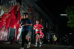 BIB: 135
                            <button type="button" onclick="openModal(26278327)" class="btn btn-primary btn-sm float-right btn-popup" data-toggle="modal" data-target=".modal-high-quality">
                        <i class="fas fa-shopping-cart"></i> Add to Cart
                    </button>
                                            <button type="button" onclick="isThisMe(26278327, true)" class="btn btn-success btn-sm float-right btn-popup btn-isme hidden" data-toggle="tooltip" data-placement="bottom" title="นี่คือรูปของคุณใช่ไหม คลิกที่นี่เพื่อเอาเข้าอัลบั้ม">
                        <i class="fas fa-plus"></i> Add to album
                    </button>
                    <button type="button" onclick="isThisMe(26278327, false)" class="btn btn-warning btn-sm float-right btn-popup btn-isnotme hidden">
                        <i class="fas fa-ban"></i> Remove from album
                    </button>