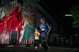 BIB: 970
                            <button type="button" onclick="openModal(26277353)" class="btn btn-primary btn-sm float-right btn-popup" data-toggle="modal" data-target=".modal-high-quality">
                        <i class="fas fa-shopping-cart"></i> Add to Cart
                    </button>
                                            <button type="button" onclick="isThisMe(26277353, true)" class="btn btn-success btn-sm float-right btn-popup btn-isme hidden" data-toggle="tooltip" data-placement="bottom" title="นี่คือรูปของคุณใช่ไหม คลิกที่นี่เพื่อเอาเข้าอัลบั้ม">
                        <i class="fas fa-plus"></i> Add to album
                    </button>
                    <button type="button" onclick="isThisMe(26277353, false)" class="btn btn-warning btn-sm float-right btn-popup btn-isnotme hidden">
                        <i class="fas fa-ban"></i> Remove from album
                    </button>