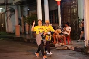 BIB: 4333
                            <button type="button" onclick="openModal(26246173)" class="btn btn-primary btn-sm float-right btn-popup" data-toggle="modal" data-target=".modal-high-quality">
                        <i class="fas fa-shopping-cart"></i> Add to Cart
                    </button>
                                            <button type="button" onclick="isThisMe(26246173, true)" class="btn btn-success btn-sm float-right btn-popup btn-isme hidden" data-toggle="tooltip" data-placement="bottom" title="นี่คือรูปของคุณใช่ไหม คลิกที่นี่เพื่อเอาเข้าอัลบั้ม">
                        <i class="fas fa-plus"></i> Add to album
                    </button>
                    <button type="button" onclick="isThisMe(26246173, false)" class="btn btn-warning btn-sm float-right btn-popup btn-isnotme hidden">
                        <i class="fas fa-ban"></i> Remove from album
                    </button>