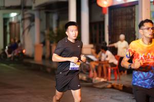 BIB: 3711
                            <button type="button" onclick="openModal(26236728)" class="btn btn-primary btn-sm float-right btn-popup" data-toggle="modal" data-target=".modal-high-quality">
                        <i class="fas fa-shopping-cart"></i> Add to Cart
                    </button>
                                            <button type="button" onclick="isThisMe(26236728, true)" class="btn btn-success btn-sm float-right btn-popup btn-isme hidden" data-toggle="tooltip" data-placement="bottom" title="นี่คือรูปของคุณใช่ไหม คลิกที่นี่เพื่อเอาเข้าอัลบั้ม">
                        <i class="fas fa-plus"></i> Add to album
                    </button>
                    <button type="button" onclick="isThisMe(26236728, false)" class="btn btn-warning btn-sm float-right btn-popup btn-isnotme hidden">
                        <i class="fas fa-ban"></i> Remove from album
                    </button>