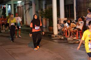 BIB: 3958
                            <button type="button" onclick="openModal(26241475)" class="btn btn-primary btn-sm float-right btn-popup" data-toggle="modal" data-target=".modal-high-quality">
                        <i class="fas fa-shopping-cart"></i> Add to Cart
                    </button>
                                            <button type="button" onclick="isThisMe(26241475, true)" class="btn btn-success btn-sm float-right btn-popup btn-isme hidden" data-toggle="tooltip" data-placement="bottom" title="นี่คือรูปของคุณใช่ไหม คลิกที่นี่เพื่อเอาเข้าอัลบั้ม">
                        <i class="fas fa-plus"></i> Add to album
                    </button>
                    <button type="button" onclick="isThisMe(26241475, false)" class="btn btn-warning btn-sm float-right btn-popup btn-isnotme hidden">
                        <i class="fas fa-ban"></i> Remove from album
                    </button>