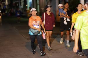 BIB: 919
                            <button type="button" onclick="openModal(26247884)" class="btn btn-primary btn-sm float-right btn-popup" data-toggle="modal" data-target=".modal-high-quality">
                        <i class="fas fa-shopping-cart"></i> Add to Cart
                    </button>
                                            <button type="button" onclick="isThisMe(26247884, true)" class="btn btn-success btn-sm float-right btn-popup btn-isme hidden" data-toggle="tooltip" data-placement="bottom" title="นี่คือรูปของคุณใช่ไหม คลิกที่นี่เพื่อเอาเข้าอัลบั้ม">
                        <i class="fas fa-plus"></i> Add to album
                    </button>
                    <button type="button" onclick="isThisMe(26247884, false)" class="btn btn-warning btn-sm float-right btn-popup btn-isnotme hidden">
                        <i class="fas fa-ban"></i> Remove from album
                    </button>