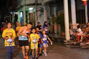 BIB: 3255, 3137, 37515, 3877
                            <button type="button" onclick="openModal(26241169)" class="btn btn-primary btn-sm float-right btn-popup" data-toggle="modal" data-target=".modal-high-quality">
                        <i class="fas fa-shopping-cart"></i> Add to Cart
                    </button>
                                            <button type="button" onclick="isThisMe(26241169, true)" class="btn btn-success btn-sm float-right btn-popup btn-isme hidden" data-toggle="tooltip" data-placement="bottom" title="นี่คือรูปของคุณใช่ไหม คลิกที่นี่เพื่อเอาเข้าอัลบั้ม">
                        <i class="fas fa-plus"></i> Add to album
                    </button>
                    <button type="button" onclick="isThisMe(26241169, false)" class="btn btn-warning btn-sm float-right btn-popup btn-isnotme hidden">
                        <i class="fas fa-ban"></i> Remove from album
                    </button>