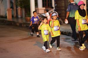 BIB: 3031, 3051
                            <button type="button" onclick="openModal(26249270)" class="btn btn-primary btn-sm float-right btn-popup" data-toggle="modal" data-target=".modal-high-quality">
                        <i class="fas fa-shopping-cart"></i> Add to Cart
                    </button>
                                            <button type="button" onclick="isThisMe(26249270, true)" class="btn btn-success btn-sm float-right btn-popup btn-isme hidden" data-toggle="tooltip" data-placement="bottom" title="นี่คือรูปของคุณใช่ไหม คลิกที่นี่เพื่อเอาเข้าอัลบั้ม">
                        <i class="fas fa-plus"></i> Add to album
                    </button>
                    <button type="button" onclick="isThisMe(26249270, false)" class="btn btn-warning btn-sm float-right btn-popup btn-isnotme hidden">
                        <i class="fas fa-ban"></i> Remove from album
                    </button>