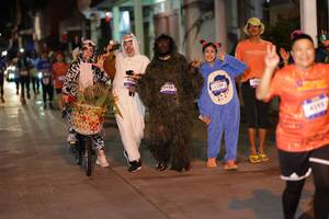 BIB: 3966, 3239, 393
                            <button type="button" onclick="openModal(26246880)" class="btn btn-primary btn-sm float-right btn-popup" data-toggle="modal" data-target=".modal-high-quality">
                        <i class="fas fa-shopping-cart"></i> Add to Cart
                    </button>
                                            <button type="button" onclick="isThisMe(26246880, true)" class="btn btn-success btn-sm float-right btn-popup btn-isme hidden" data-toggle="tooltip" data-placement="bottom" title="นี่คือรูปของคุณใช่ไหม คลิกที่นี่เพื่อเอาเข้าอัลบั้ม">
                        <i class="fas fa-plus"></i> Add to album
                    </button>
                    <button type="button" onclick="isThisMe(26246880, false)" class="btn btn-warning btn-sm float-right btn-popup btn-isnotme hidden">
                        <i class="fas fa-ban"></i> Remove from album
                    </button>