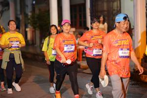 BIB: 552, 3839, 3549, 4461
                            <button type="button" onclick="openModal(26249057)" class="btn btn-primary btn-sm float-right btn-popup" data-toggle="modal" data-target=".modal-high-quality">
                        <i class="fas fa-shopping-cart"></i> Add to Cart
                    </button>
                                            <button type="button" onclick="isThisMe(26249057, true)" class="btn btn-success btn-sm float-right btn-popup btn-isme hidden" data-toggle="tooltip" data-placement="bottom" title="นี่คือรูปของคุณใช่ไหม คลิกที่นี่เพื่อเอาเข้าอัลบั้ม">
                        <i class="fas fa-plus"></i> Add to album
                    </button>
                    <button type="button" onclick="isThisMe(26249057, false)" class="btn btn-warning btn-sm float-right btn-popup btn-isnotme hidden">
                        <i class="fas fa-ban"></i> Remove from album
                    </button>