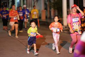 BIB: 204, 4906, 484
                            <button type="button" onclick="openModal(26244962)" class="btn btn-primary btn-sm float-right btn-popup" data-toggle="modal" data-target=".modal-high-quality">
                        <i class="fas fa-shopping-cart"></i> Add to Cart
                    </button>
                                            <button type="button" onclick="isThisMe(26244962, true)" class="btn btn-success btn-sm float-right btn-popup btn-isme hidden" data-toggle="tooltip" data-placement="bottom" title="นี่คือรูปของคุณใช่ไหม คลิกที่นี่เพื่อเอาเข้าอัลบั้ม">
                        <i class="fas fa-plus"></i> Add to album
                    </button>
                    <button type="button" onclick="isThisMe(26244962, false)" class="btn btn-warning btn-sm float-right btn-popup btn-isnotme hidden">
                        <i class="fas fa-ban"></i> Remove from album
                    </button>