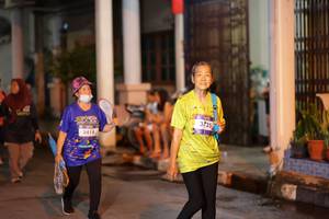 BIB: 34182, 3735
                            <button type="button" onclick="openModal(26246792)" class="btn btn-primary btn-sm float-right btn-popup" data-toggle="modal" data-target=".modal-high-quality">
                        <i class="fas fa-shopping-cart"></i> Add to Cart
                    </button>
                                            <button type="button" onclick="isThisMe(26246792, true)" class="btn btn-success btn-sm float-right btn-popup btn-isme hidden" data-toggle="tooltip" data-placement="bottom" title="นี่คือรูปของคุณใช่ไหม คลิกที่นี่เพื่อเอาเข้าอัลบั้ม">
                        <i class="fas fa-plus"></i> Add to album
                    </button>
                    <button type="button" onclick="isThisMe(26246792, false)" class="btn btn-warning btn-sm float-right btn-popup btn-isnotme hidden">
                        <i class="fas fa-ban"></i> Remove from album
                    </button>