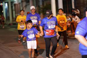 BIB: 4480, 4516, 4350
                            <button type="button" onclick="openModal(26245030)" class="btn btn-primary btn-sm float-right btn-popup" data-toggle="modal" data-target=".modal-high-quality">
                        <i class="fas fa-shopping-cart"></i> Add to Cart
                    </button>
                                            <button type="button" onclick="isThisMe(26245030, true)" class="btn btn-success btn-sm float-right btn-popup btn-isme hidden" data-toggle="tooltip" data-placement="bottom" title="นี่คือรูปของคุณใช่ไหม คลิกที่นี่เพื่อเอาเข้าอัลบั้ม">
                        <i class="fas fa-plus"></i> Add to album
                    </button>
                    <button type="button" onclick="isThisMe(26245030, false)" class="btn btn-warning btn-sm float-right btn-popup btn-isnotme hidden">
                        <i class="fas fa-ban"></i> Remove from album
                    </button>