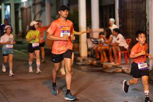 BIB: 4035, 4351
                            <button type="button" onclick="openModal(26237131)" class="btn btn-primary btn-sm float-right btn-popup" data-toggle="modal" data-target=".modal-high-quality">
                        <i class="fas fa-shopping-cart"></i> Add to Cart
                    </button>
                                            <button type="button" onclick="isThisMe(26237131, true)" class="btn btn-success btn-sm float-right btn-popup btn-isme hidden" data-toggle="tooltip" data-placement="bottom" title="นี่คือรูปของคุณใช่ไหม คลิกที่นี่เพื่อเอาเข้าอัลบั้ม">
                        <i class="fas fa-plus"></i> Add to album
                    </button>
                    <button type="button" onclick="isThisMe(26237131, false)" class="btn btn-warning btn-sm float-right btn-popup btn-isnotme hidden">
                        <i class="fas fa-ban"></i> Remove from album
                    </button>