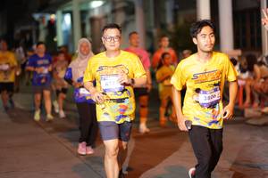 BIB: 457, 3806
                            <button type="button" onclick="openModal(26241731)" class="btn btn-primary btn-sm float-right btn-popup" data-toggle="modal" data-target=".modal-high-quality">
                        <i class="fas fa-shopping-cart"></i> Add to Cart
                    </button>
                                            <button type="button" onclick="isThisMe(26241731, true)" class="btn btn-success btn-sm float-right btn-popup btn-isme hidden" data-toggle="tooltip" data-placement="bottom" title="นี่คือรูปของคุณใช่ไหม คลิกที่นี่เพื่อเอาเข้าอัลบั้ม">
                        <i class="fas fa-plus"></i> Add to album
                    </button>
                    <button type="button" onclick="isThisMe(26241731, false)" class="btn btn-warning btn-sm float-right btn-popup btn-isnotme hidden">
                        <i class="fas fa-ban"></i> Remove from album
                    </button>