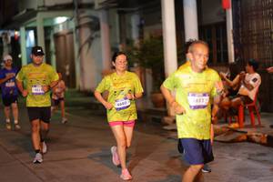 BIB: 407, 4680
                            <button type="button" onclick="openModal(26241254)" class="btn btn-primary btn-sm float-right btn-popup" data-toggle="modal" data-target=".modal-high-quality">
                        <i class="fas fa-shopping-cart"></i> Add to Cart
                    </button>
                                            <button type="button" onclick="isThisMe(26241254, true)" class="btn btn-success btn-sm float-right btn-popup btn-isme hidden" data-toggle="tooltip" data-placement="bottom" title="นี่คือรูปของคุณใช่ไหม คลิกที่นี่เพื่อเอาเข้าอัลบั้ม">
                        <i class="fas fa-plus"></i> Add to album
                    </button>
                    <button type="button" onclick="isThisMe(26241254, false)" class="btn btn-warning btn-sm float-right btn-popup btn-isnotme hidden">
                        <i class="fas fa-ban"></i> Remove from album
                    </button>