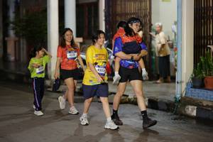 BIB: 4527, 4526, 4552
                            <button type="button" onclick="openModal(26249821)" class="btn btn-primary btn-sm float-right btn-popup" data-toggle="modal" data-target=".modal-high-quality">
                        <i class="fas fa-shopping-cart"></i> Add to Cart
                    </button>
                                            <button type="button" onclick="isThisMe(26249821, true)" class="btn btn-success btn-sm float-right btn-popup btn-isme hidden" data-toggle="tooltip" data-placement="bottom" title="นี่คือรูปของคุณใช่ไหม คลิกที่นี่เพื่อเอาเข้าอัลบั้ม">
                        <i class="fas fa-plus"></i> Add to album
                    </button>
                    <button type="button" onclick="isThisMe(26249821, false)" class="btn btn-warning btn-sm float-right btn-popup btn-isnotme hidden">
                        <i class="fas fa-ban"></i> Remove from album
                    </button>