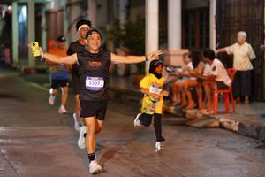 BIB: 3302, 3135
                            <button type="button" onclick="openModal(26237076)" class="btn btn-primary btn-sm float-right btn-popup" data-toggle="modal" data-target=".modal-high-quality">
                        <i class="fas fa-shopping-cart"></i> Add to Cart
                    </button>
                                            <button type="button" onclick="isThisMe(26237076, true)" class="btn btn-success btn-sm float-right btn-popup btn-isme hidden" data-toggle="tooltip" data-placement="bottom" title="นี่คือรูปของคุณใช่ไหม คลิกที่นี่เพื่อเอาเข้าอัลบั้ม">
                        <i class="fas fa-plus"></i> Add to album
                    </button>
                    <button type="button" onclick="isThisMe(26237076, false)" class="btn btn-warning btn-sm float-right btn-popup btn-isnotme hidden">
                        <i class="fas fa-ban"></i> Remove from album
                    </button>