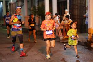 BIB: 3438, 3172
                            <button type="button" onclick="openModal(26237180)" class="btn btn-primary btn-sm float-right btn-popup" data-toggle="modal" data-target=".modal-high-quality">
                        <i class="fas fa-shopping-cart"></i> Add to Cart
                    </button>
                                            <button type="button" onclick="isThisMe(26237180, true)" class="btn btn-success btn-sm float-right btn-popup btn-isme hidden" data-toggle="tooltip" data-placement="bottom" title="นี่คือรูปของคุณใช่ไหม คลิกที่นี่เพื่อเอาเข้าอัลบั้ม">
                        <i class="fas fa-plus"></i> Add to album
                    </button>
                    <button type="button" onclick="isThisMe(26237180, false)" class="btn btn-warning btn-sm float-right btn-popup btn-isnotme hidden">
                        <i class="fas fa-ban"></i> Remove from album
                    </button>