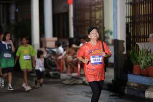 BIB: 3793, 3888
                            <button type="button" onclick="openModal(26247542)" class="btn btn-primary btn-sm float-right btn-popup" data-toggle="modal" data-target=".modal-high-quality">
                        <i class="fas fa-shopping-cart"></i> Add to Cart
                    </button>
                                            <button type="button" onclick="isThisMe(26247542, true)" class="btn btn-success btn-sm float-right btn-popup btn-isme hidden" data-toggle="tooltip" data-placement="bottom" title="นี่คือรูปของคุณใช่ไหม คลิกที่นี่เพื่อเอาเข้าอัลบั้ม">
                        <i class="fas fa-plus"></i> Add to album
                    </button>
                    <button type="button" onclick="isThisMe(26247542, false)" class="btn btn-warning btn-sm float-right btn-popup btn-isnotme hidden">
                        <i class="fas fa-ban"></i> Remove from album
                    </button>