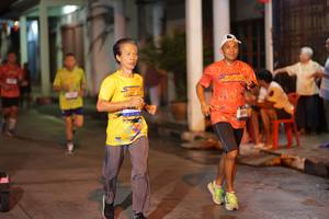 BIB: 430, 304
                            <button type="button" onclick="openModal(26236890)" class="btn btn-primary btn-sm float-right btn-popup" data-toggle="modal" data-target=".modal-high-quality">
                        <i class="fas fa-shopping-cart"></i> Add to Cart
                    </button>
                                            <button type="button" onclick="isThisMe(26236890, true)" class="btn btn-success btn-sm float-right btn-popup btn-isme hidden" data-toggle="tooltip" data-placement="bottom" title="นี่คือรูปของคุณใช่ไหม คลิกที่นี่เพื่อเอาเข้าอัลบั้ม">
                        <i class="fas fa-plus"></i> Add to album
                    </button>
                    <button type="button" onclick="isThisMe(26236890, false)" class="btn btn-warning btn-sm float-right btn-popup btn-isnotme hidden">
                        <i class="fas fa-ban"></i> Remove from album
                    </button>