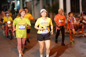 BIB: 3754, 3139
                            <button type="button" onclick="openModal(26240941)" class="btn btn-primary btn-sm float-right btn-popup" data-toggle="modal" data-target=".modal-high-quality">
                        <i class="fas fa-shopping-cart"></i> Add to Cart
                    </button>
                                            <button type="button" onclick="isThisMe(26240941, true)" class="btn btn-success btn-sm float-right btn-popup btn-isme hidden" data-toggle="tooltip" data-placement="bottom" title="นี่คือรูปของคุณใช่ไหม คลิกที่นี่เพื่อเอาเข้าอัลบั้ม">
                        <i class="fas fa-plus"></i> Add to album
                    </button>
                    <button type="button" onclick="isThisMe(26240941, false)" class="btn btn-warning btn-sm float-right btn-popup btn-isnotme hidden">
                        <i class="fas fa-ban"></i> Remove from album
                    </button>