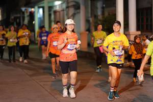 BIB: 3340, 3315
                            <button type="button" onclick="openModal(26242187)" class="btn btn-primary btn-sm float-right btn-popup" data-toggle="modal" data-target=".modal-high-quality">
                        <i class="fas fa-shopping-cart"></i> Add to Cart
                    </button>
                                            <button type="button" onclick="isThisMe(26242187, true)" class="btn btn-success btn-sm float-right btn-popup btn-isme hidden" data-toggle="tooltip" data-placement="bottom" title="นี่คือรูปของคุณใช่ไหม คลิกที่นี่เพื่อเอาเข้าอัลบั้ม">
                        <i class="fas fa-plus"></i> Add to album
                    </button>
                    <button type="button" onclick="isThisMe(26242187, false)" class="btn btn-warning btn-sm float-right btn-popup btn-isnotme hidden">
                        <i class="fas fa-ban"></i> Remove from album
                    </button>