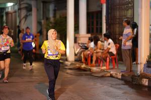 BIB: 3248
                            <button type="button" onclick="openModal(26240023)" class="btn btn-primary btn-sm float-right btn-popup" data-toggle="modal" data-target=".modal-high-quality">
                        <i class="fas fa-shopping-cart"></i> Add to Cart
                    </button>
                                            <button type="button" onclick="isThisMe(26240023, true)" class="btn btn-success btn-sm float-right btn-popup btn-isme hidden" data-toggle="tooltip" data-placement="bottom" title="นี่คือรูปของคุณใช่ไหม คลิกที่นี่เพื่อเอาเข้าอัลบั้ม">
                        <i class="fas fa-plus"></i> Add to album
                    </button>
                    <button type="button" onclick="isThisMe(26240023, false)" class="btn btn-warning btn-sm float-right btn-popup btn-isnotme hidden">
                        <i class="fas fa-ban"></i> Remove from album
                    </button>