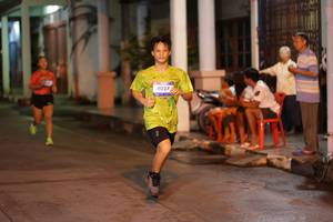 BIB: 4027
                            <button type="button" onclick="openModal(26237596)" class="btn btn-primary btn-sm float-right btn-popup" data-toggle="modal" data-target=".modal-high-quality">
                        <i class="fas fa-shopping-cart"></i> Add to Cart
                    </button>
                                            <button type="button" onclick="isThisMe(26237596, true)" class="btn btn-success btn-sm float-right btn-popup btn-isme hidden" data-toggle="tooltip" data-placement="bottom" title="นี่คือรูปของคุณใช่ไหม คลิกที่นี่เพื่อเอาเข้าอัลบั้ม">
                        <i class="fas fa-plus"></i> Add to album
                    </button>
                    <button type="button" onclick="isThisMe(26237596, false)" class="btn btn-warning btn-sm float-right btn-popup btn-isnotme hidden">
                        <i class="fas fa-ban"></i> Remove from album
                    </button>