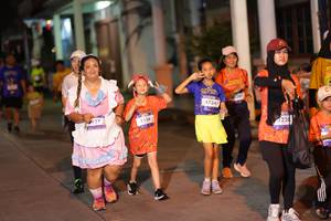 BIB: 3927, 3156, 4734, 3228
                            <button type="button" onclick="openModal(26243695)" class="btn btn-primary btn-sm float-right btn-popup" data-toggle="modal" data-target=".modal-high-quality">
                        <i class="fas fa-shopping-cart"></i> Add to Cart
                    </button>
                                            <button type="button" onclick="isThisMe(26243695, true)" class="btn btn-success btn-sm float-right btn-popup btn-isme hidden" data-toggle="tooltip" data-placement="bottom" title="นี่คือรูปของคุณใช่ไหม คลิกที่นี่เพื่อเอาเข้าอัลบั้ม">
                        <i class="fas fa-plus"></i> Add to album
                    </button>
                    <button type="button" onclick="isThisMe(26243695, false)" class="btn btn-warning btn-sm float-right btn-popup btn-isnotme hidden">
                        <i class="fas fa-ban"></i> Remove from album
                    </button>