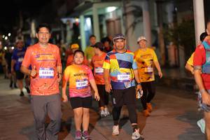 BIB: 4884, 3009, 4246
                            <button type="button" onclick="openModal(26243877)" class="btn btn-primary btn-sm float-right btn-popup" data-toggle="modal" data-target=".modal-high-quality">
                        <i class="fas fa-shopping-cart"></i> Add to Cart
                    </button>
                                            <button type="button" onclick="isThisMe(26243877, true)" class="btn btn-success btn-sm float-right btn-popup btn-isme hidden" data-toggle="tooltip" data-placement="bottom" title="นี่คือรูปของคุณใช่ไหม คลิกที่นี่เพื่อเอาเข้าอัลบั้ม">
                        <i class="fas fa-plus"></i> Add to album
                    </button>
                    <button type="button" onclick="isThisMe(26243877, false)" class="btn btn-warning btn-sm float-right btn-popup btn-isnotme hidden">
                        <i class="fas fa-ban"></i> Remove from album
                    </button>