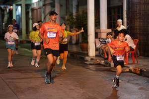 BIB: 33053, 4075, 4351
                            <button type="button" onclick="openModal(26237121)" class="btn btn-primary btn-sm float-right btn-popup" data-toggle="modal" data-target=".modal-high-quality">
                        <i class="fas fa-shopping-cart"></i> Add to Cart
                    </button>
                                            <button type="button" onclick="isThisMe(26237121, true)" class="btn btn-success btn-sm float-right btn-popup btn-isme hidden" data-toggle="tooltip" data-placement="bottom" title="นี่คือรูปของคุณใช่ไหม คลิกที่นี่เพื่อเอาเข้าอัลบั้ม">
                        <i class="fas fa-plus"></i> Add to album
                    </button>
                    <button type="button" onclick="isThisMe(26237121, false)" class="btn btn-warning btn-sm float-right btn-popup btn-isnotme hidden">
                        <i class="fas fa-ban"></i> Remove from album
                    </button>